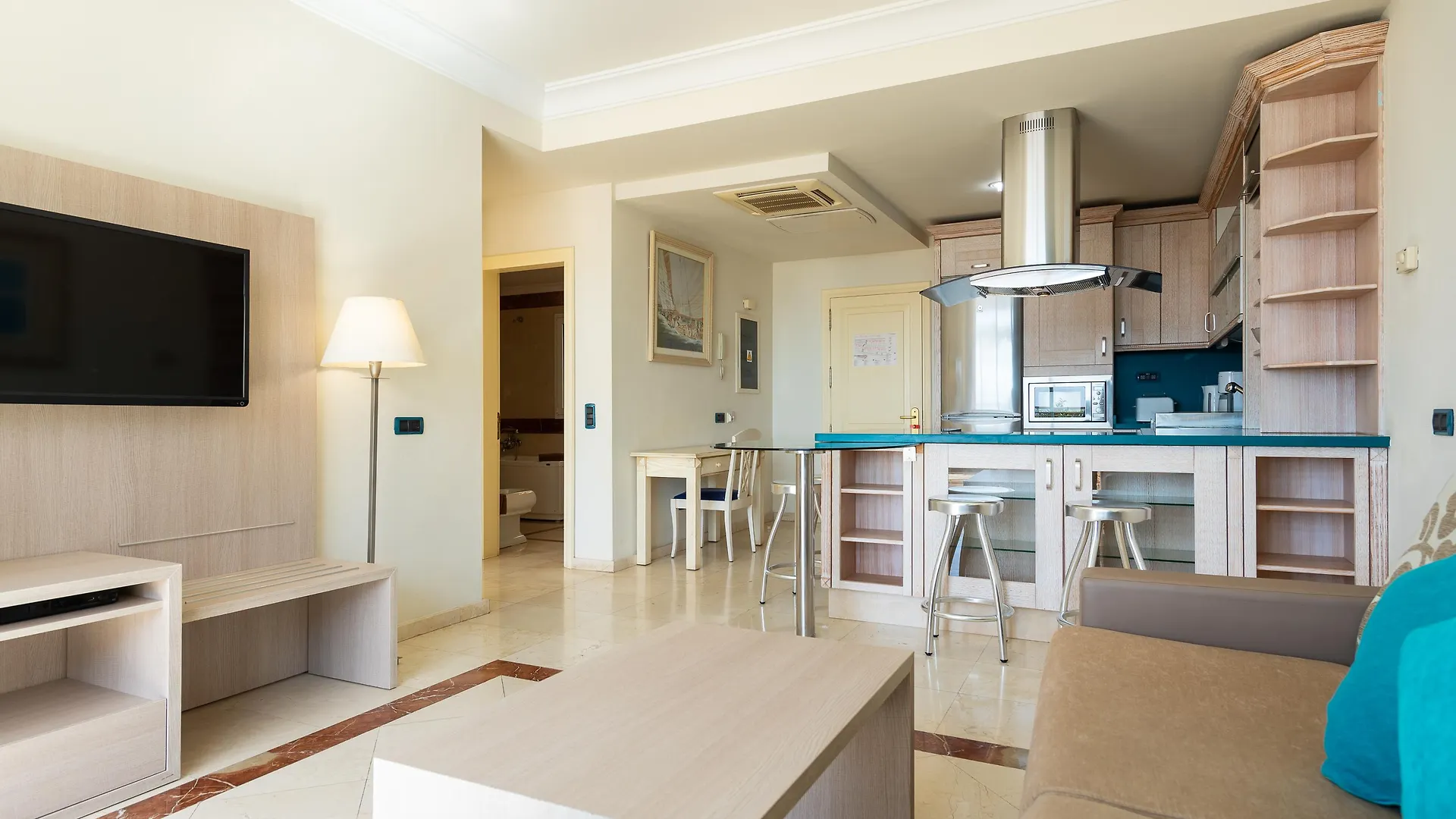 **** Aparthotel Holiday Club Playa Amadores Spain