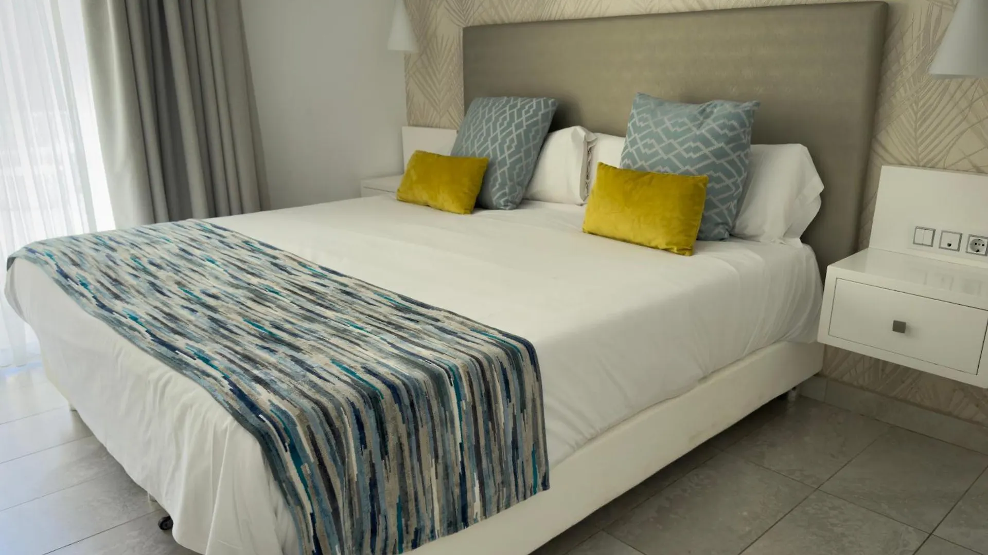 Holiday Club Playa Amadores Lejlighedshotel