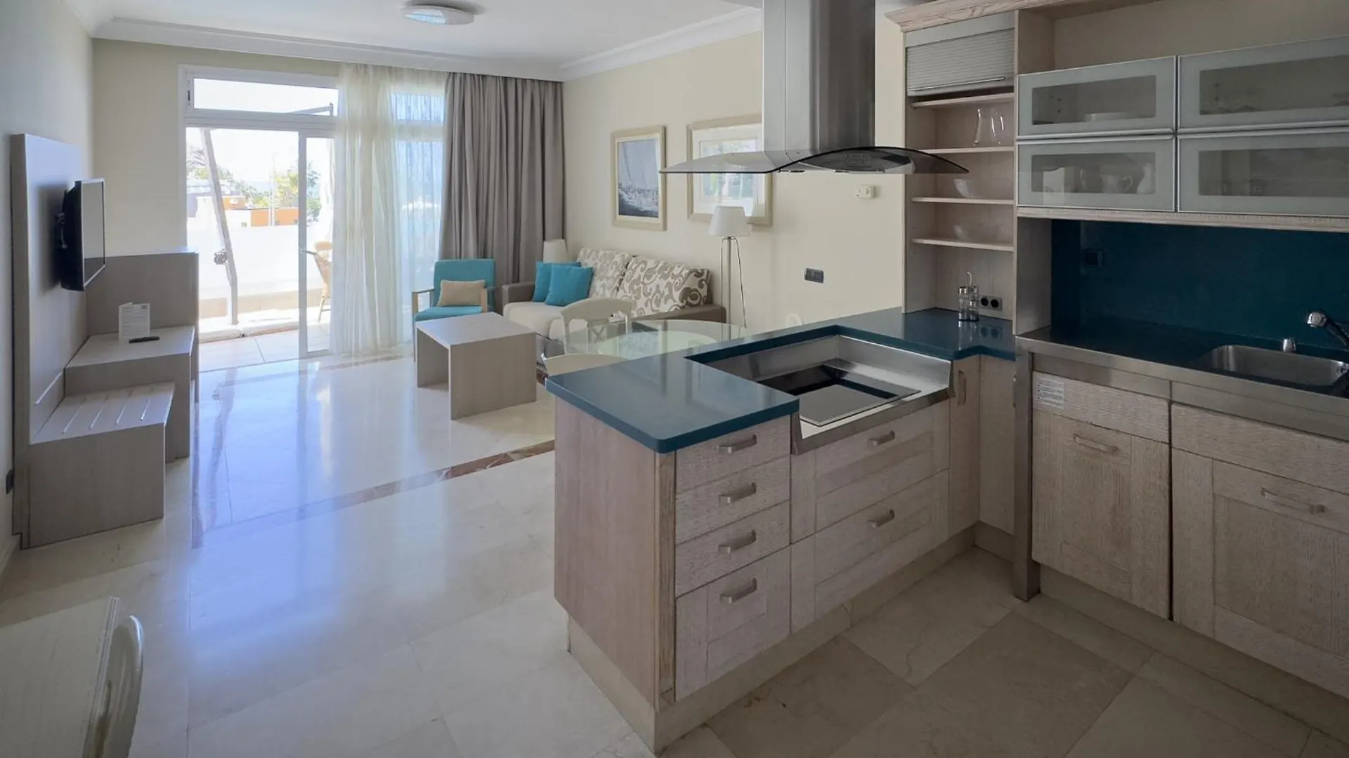 Holiday Club Playa Amadores Lejlighedshotel