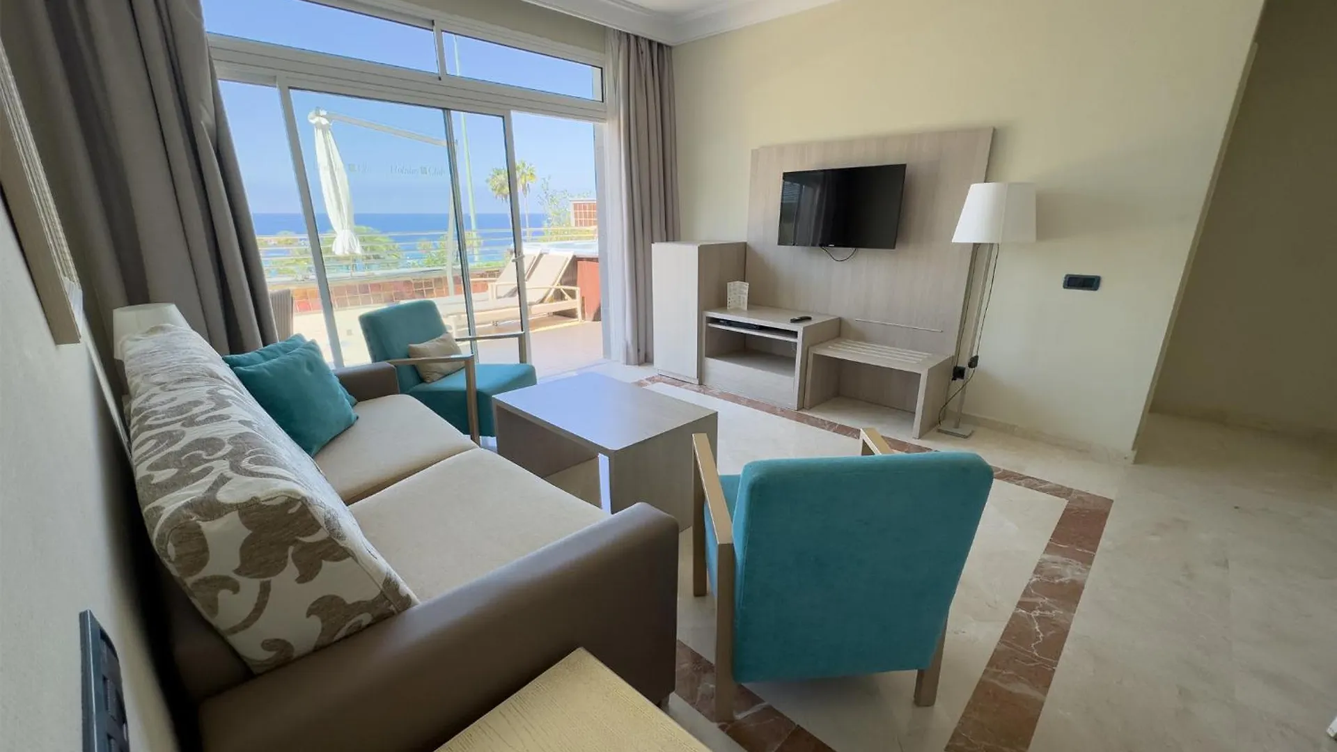 Holiday Club Playa Amadores